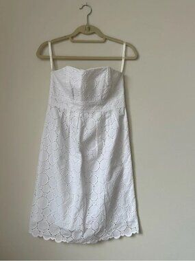 Shoshanna White Eyelet Dress Mini Strapless Scalloped Bridal Size 2 Preppy Short